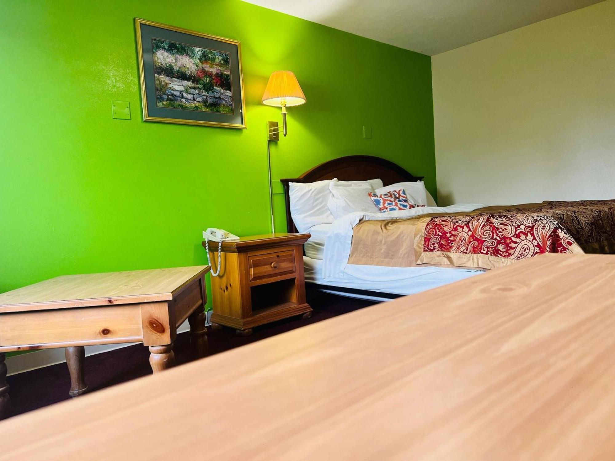Villa Inn Motel Near Hwy 12 Wi Capital O Fort Atkinson Buitenkant foto