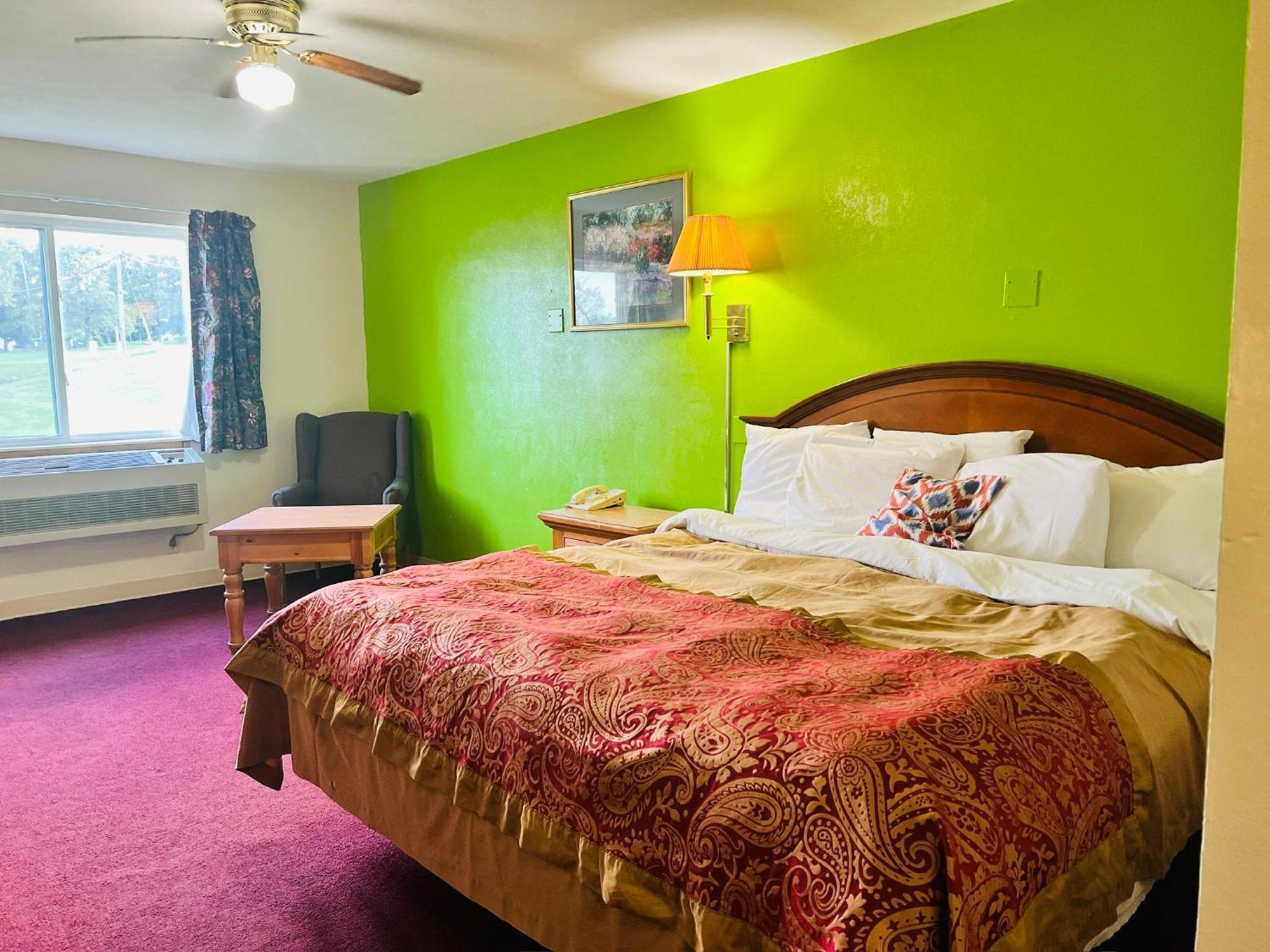 Villa Inn Motel Near Hwy 12 Wi Capital O Fort Atkinson Buitenkant foto