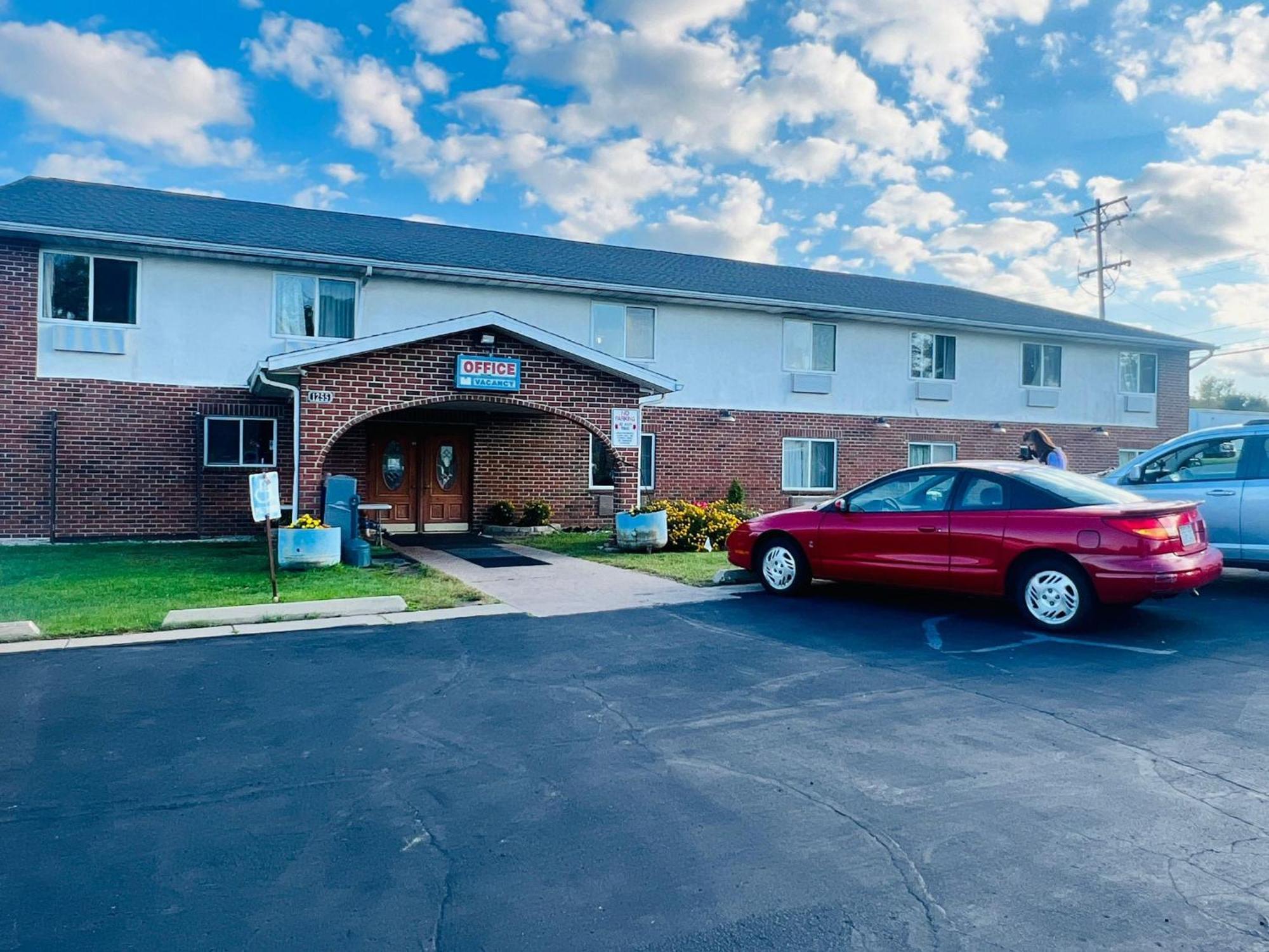 Villa Inn Motel Near Hwy 12 Wi Capital O Fort Atkinson Buitenkant foto
